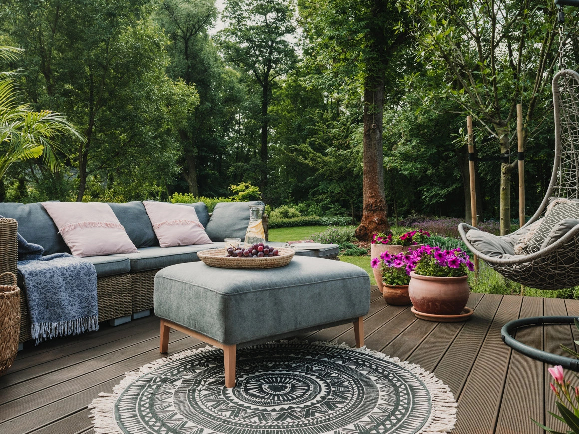 Choose Outdoor Furniture for Your Comfort and Style